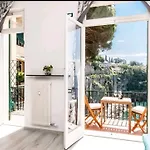 Διαμέρισμα A Picco Sul Mare Con Piscina Regina