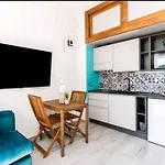 A Picco Sul Mare Con Piscina Regina Διαμέρισμα *