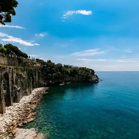 A Picco Sul Mare Con Piscina Regina Apartament *